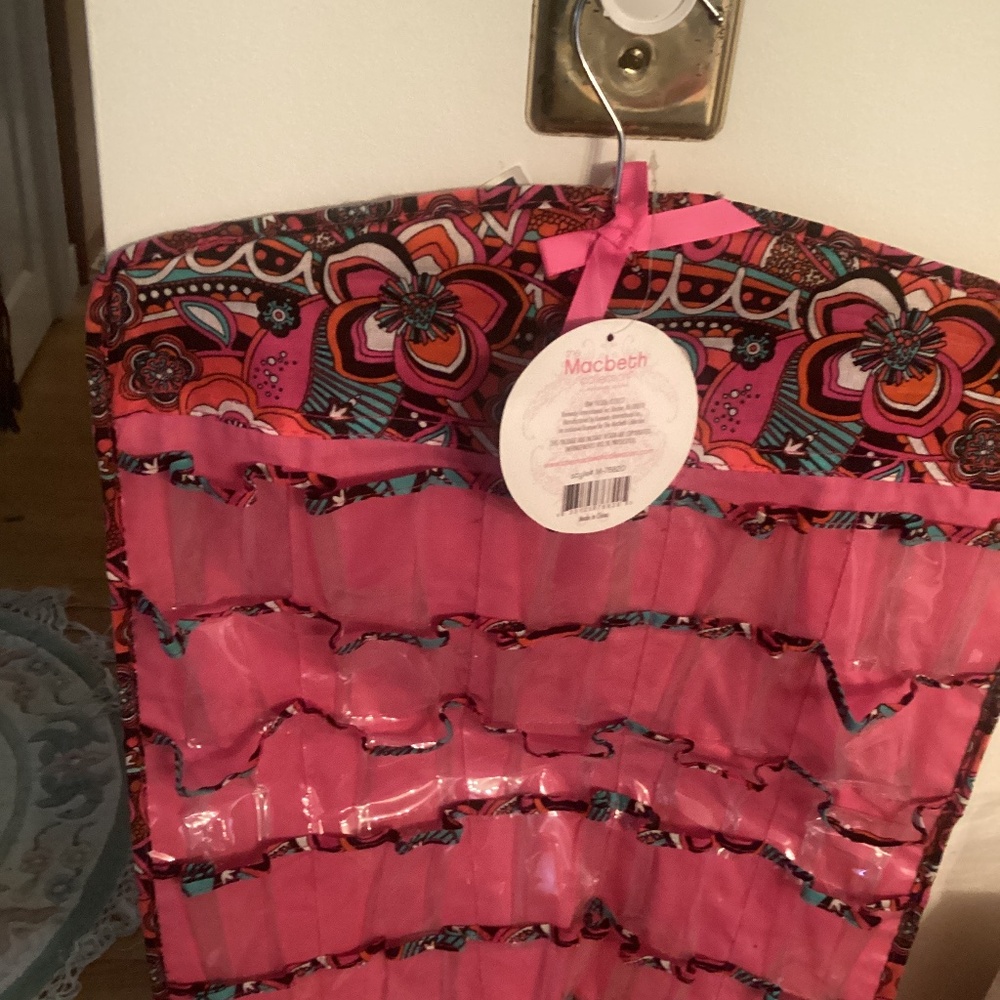 NWT pink Macbeth Jewelry Organizer Hanging double sided 66 pockets